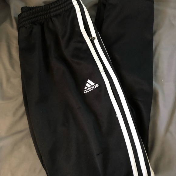 adidas scaldare i pantaloni della tuta poshmark adidas scaldare i pantaloni della tuta poshmark
